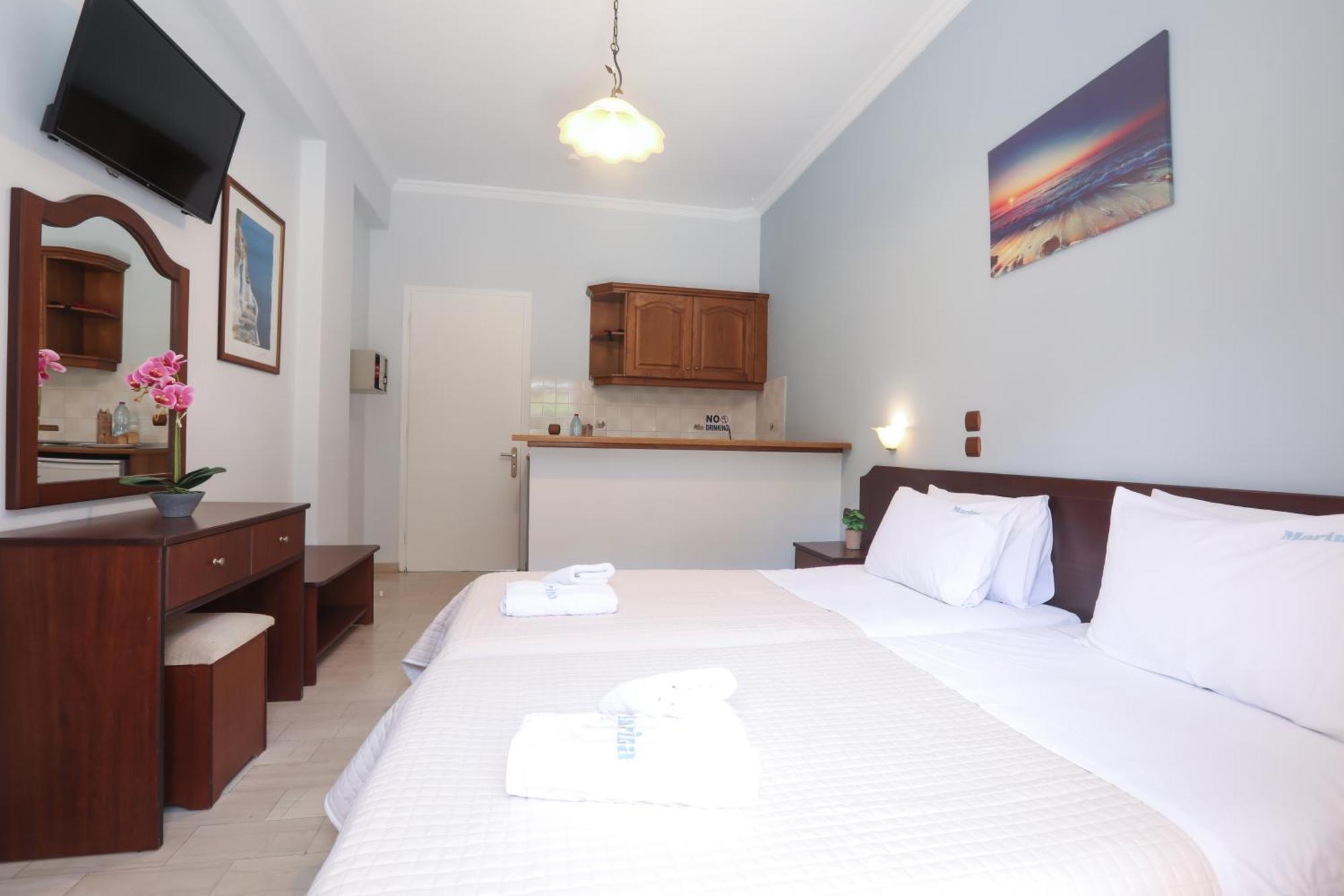 Marina Apartments, Agios Gordios  Exterior foto